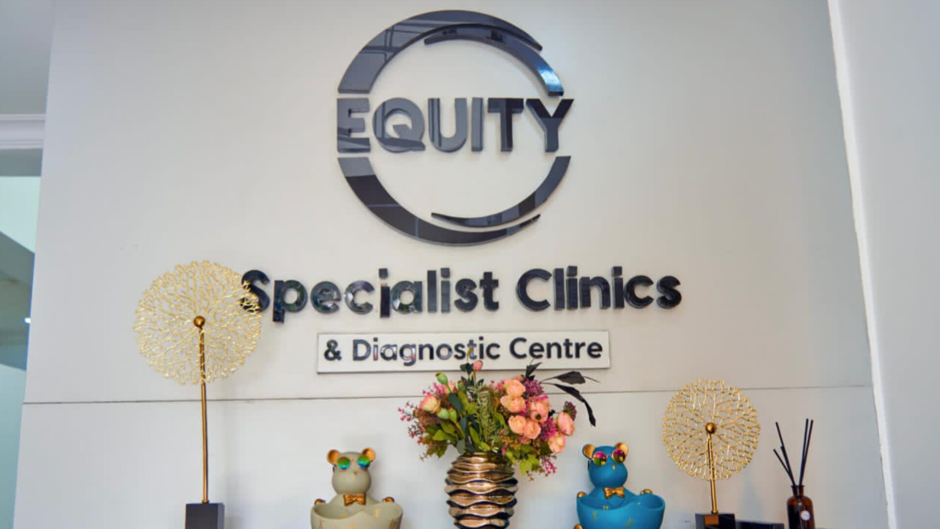 Inside of the Equity specialist clinic